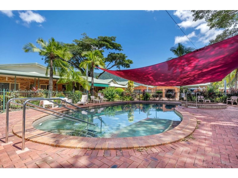 15/11-21 Barr Street, Earlville QLD 4870