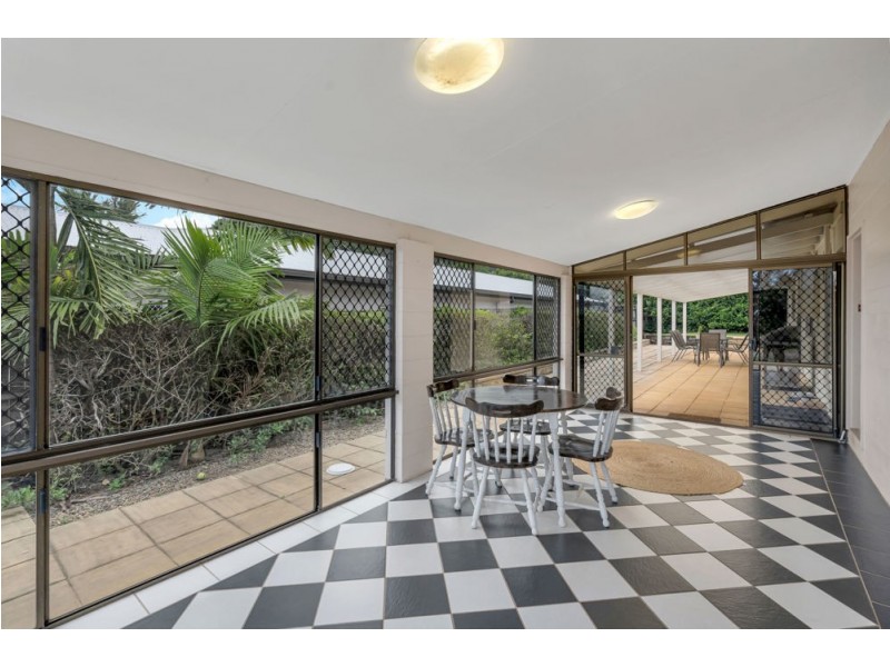 9 Scenic Street, Bayview Heights QLD 4868