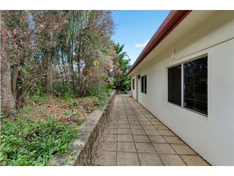 9 Scenic Street, Bayview Heights QLD 4868