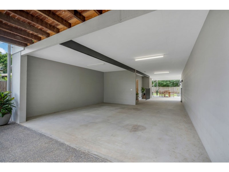 40b Barron River Esplanade, Machans Beach QLD 4878