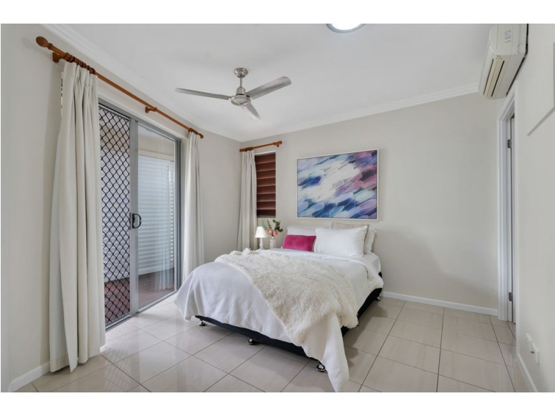 12/242 Grafton Street, Cairns North QLD 4870