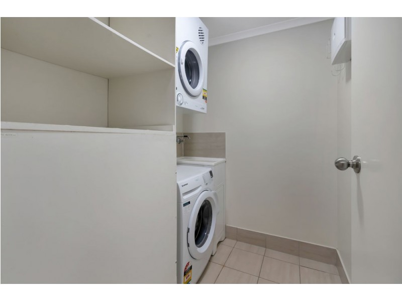 12/242 Grafton Street, Cairns North QLD 4870