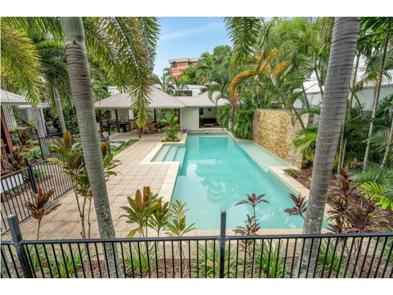 12/242 Grafton Street, Cairns North QLD 4870