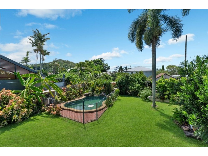 26-28 Howe Street, Cairns North QLD 4870