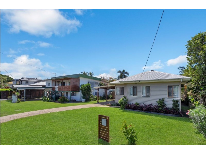 26-28 Howe Street, Cairns North QLD 4870