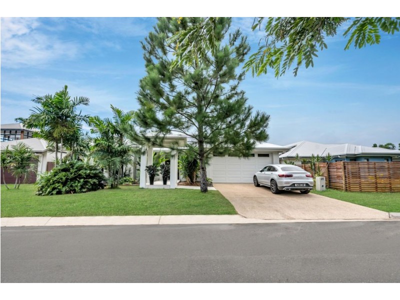 20 Selwyn Circuit, Trinity Park QLD 4879