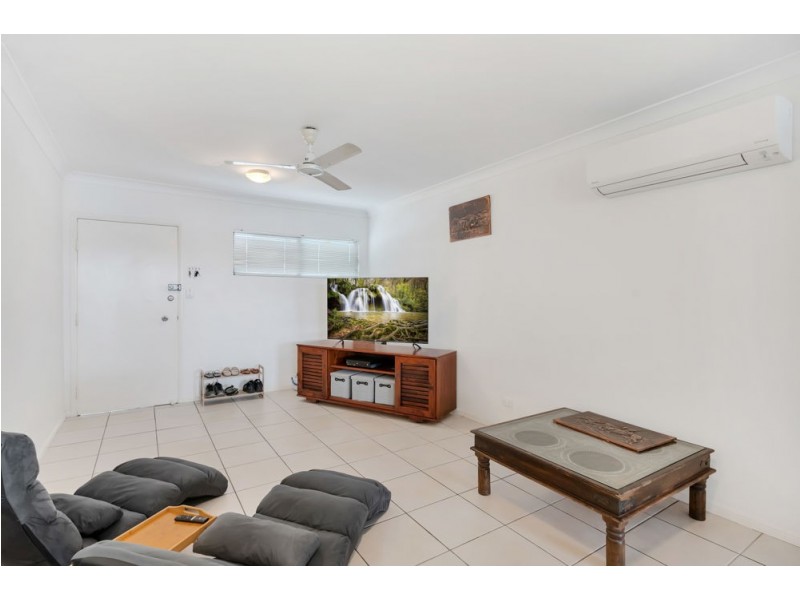 8/44-50 Pease Street, Manoora QLD 4870