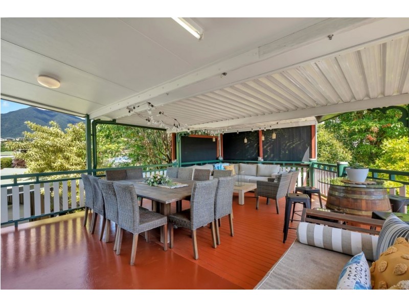 8 Dorunda Street, Mount Sheridan QLD 4868