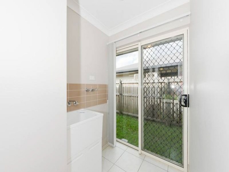 3 Disney Street, White Rock QLD 4868