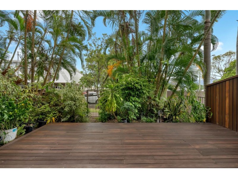 12/242 Grafton Street, Cairns North QLD 4870