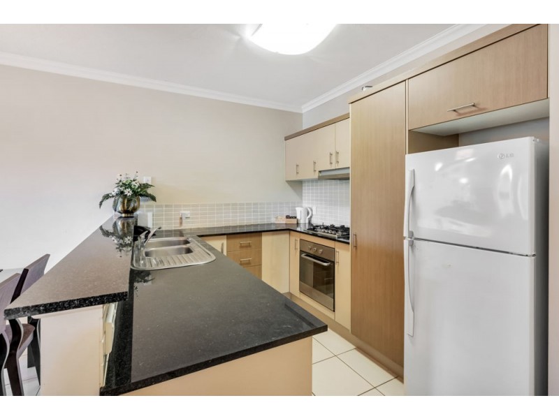 225/12-21 Gregory Street, Westcourt QLD 4870