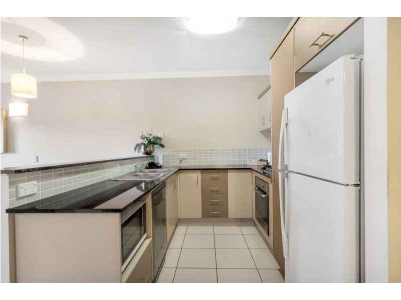 225/12-21 Gregory Street, Westcourt QLD 4870