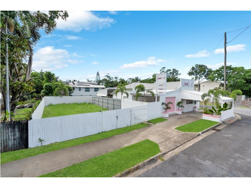 2/26 James Street, Cairns North QLD 4870