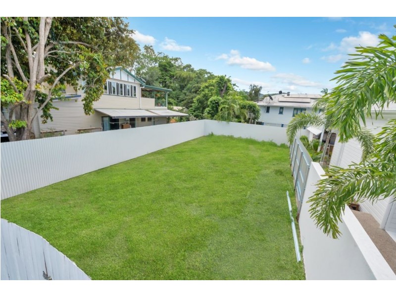 2/26 James Street, Cairns North QLD 4870