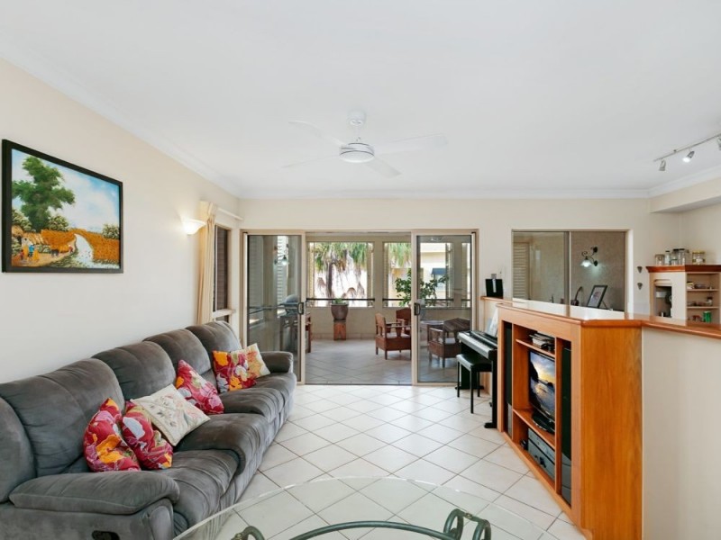 913/2-10 Greenslopes Street, Cairns North QLD 4870