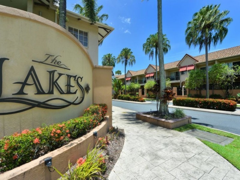 913/2-10 Greenslopes Street, Cairns North QLD 4870