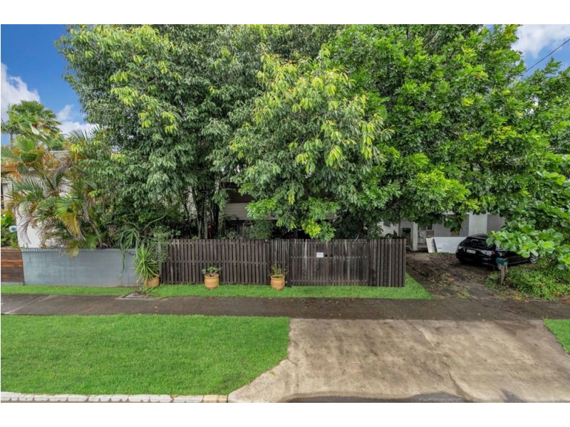 165 Grafton Street, Cairns City QLD 4870