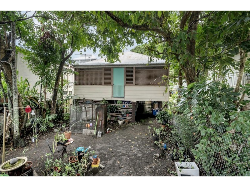 165 Grafton Street, Cairns City QLD 4870