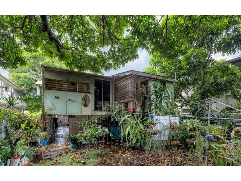 165 Grafton Street, Cairns City QLD 4870