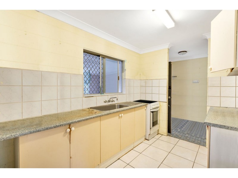 12 Lynette Street, Woree QLD 4868
