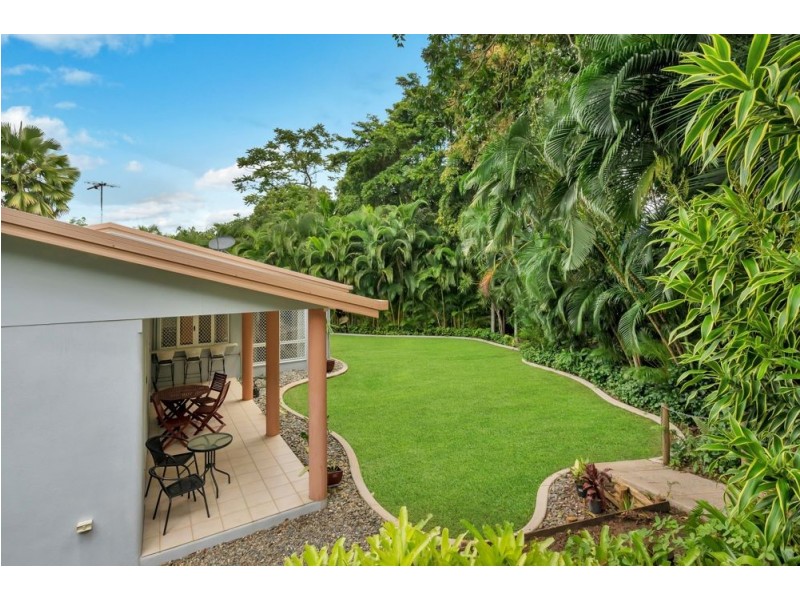 21 Gloucester Street, Whitfield QLD 4870