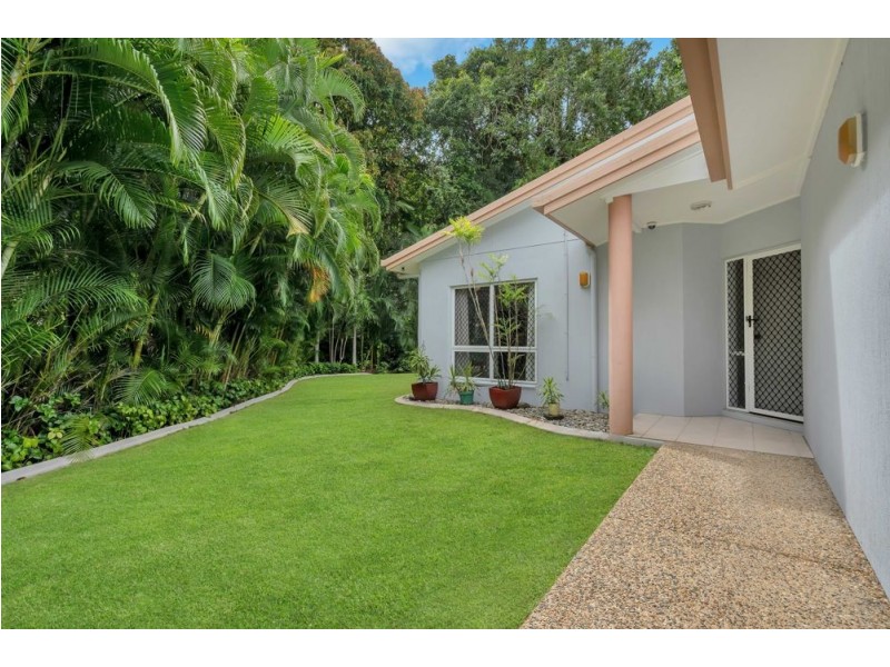 21 Gloucester Street, Whitfield QLD 4870