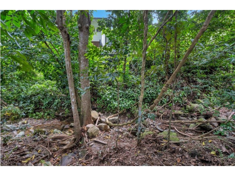 21 Gloucester Street, Whitfield QLD 4870