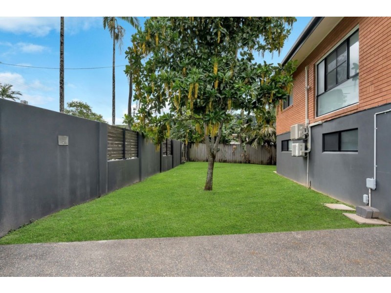 174 McManus Street, Whitfield QLD 4870