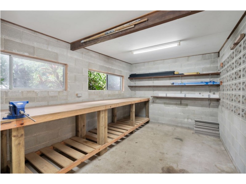 174 McManus Street, Whitfield QLD 4870