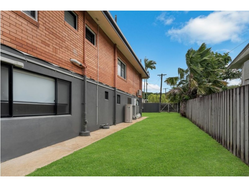 174 McManus Street, Whitfield QLD 4870