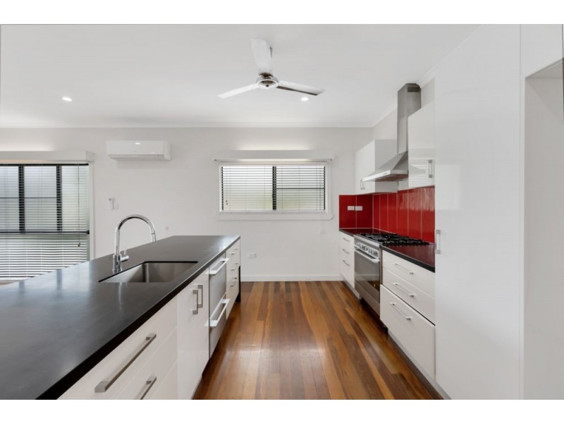 174 McManus Street, Whitfield QLD 4870