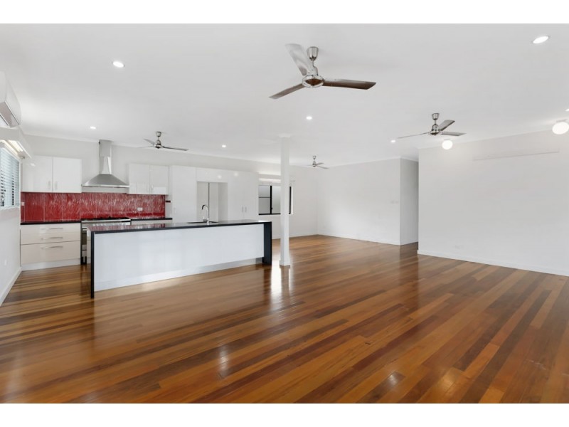 174 McManus Street, Whitfield QLD 4870