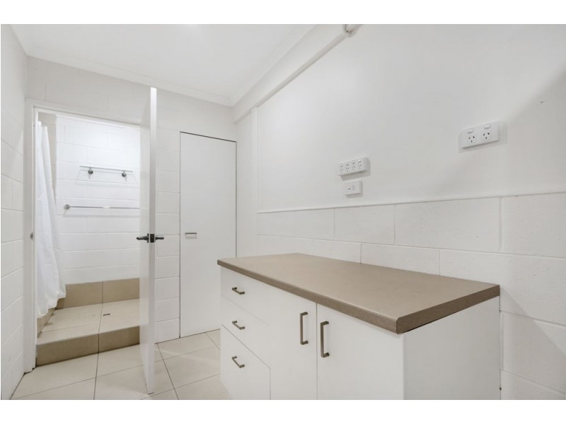 174 McManus Street, Whitfield QLD 4870