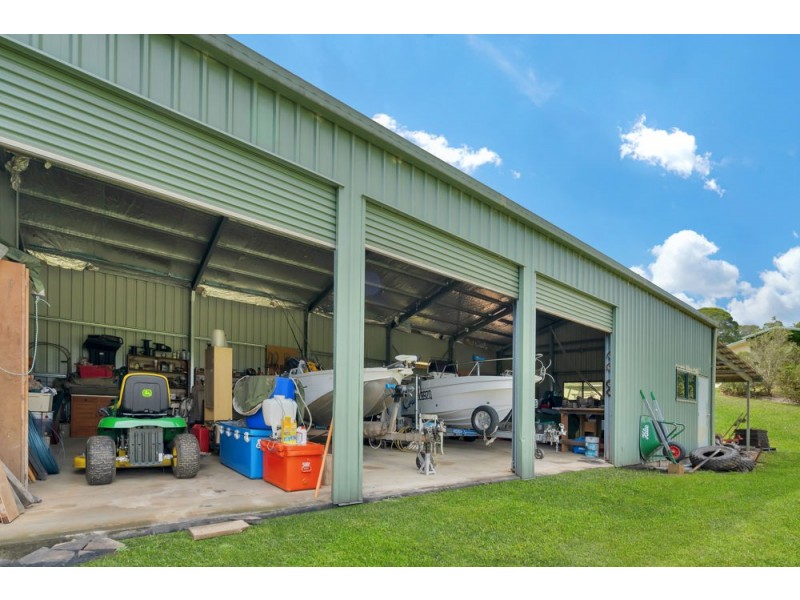 246 Russell Pocket Road, Barrine QLD 4872