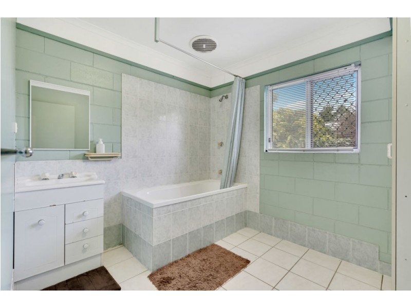 168 Jensen Street, Edge Hill QLD 4870