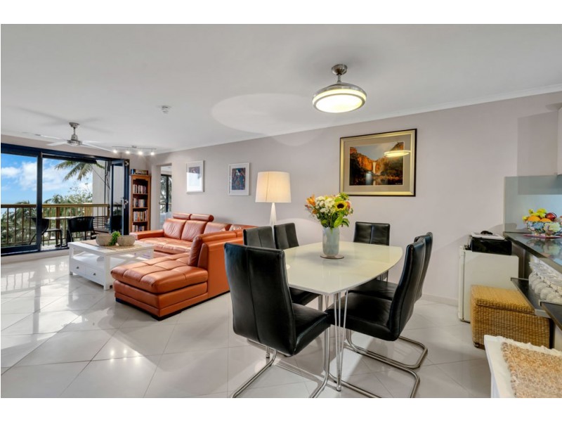 23/249 Esplanade, Cairns North QLD 4870
