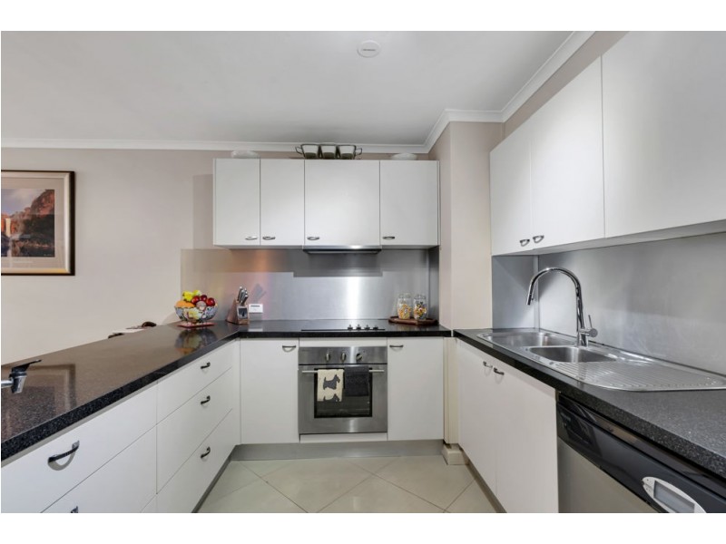 23/249 Esplanade, Cairns North QLD 4870