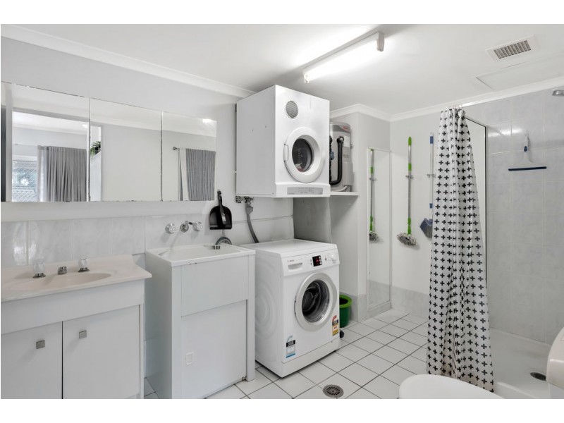 9/4-5 Hollett Close, Manunda QLD 4870