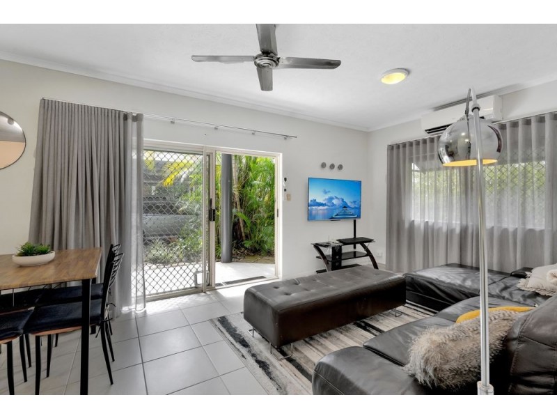 9/4-5 Hollett Close, Manunda QLD 4870