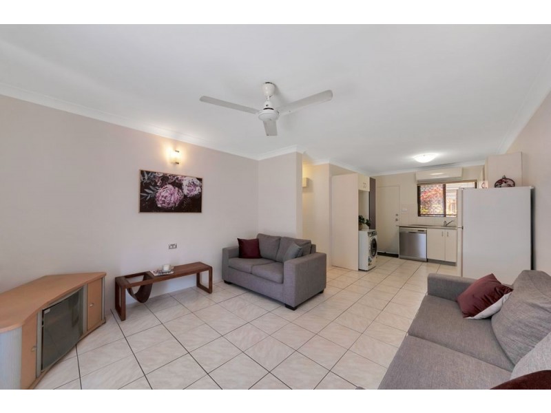 2/187 Lake Street, Cairns City QLD 4870