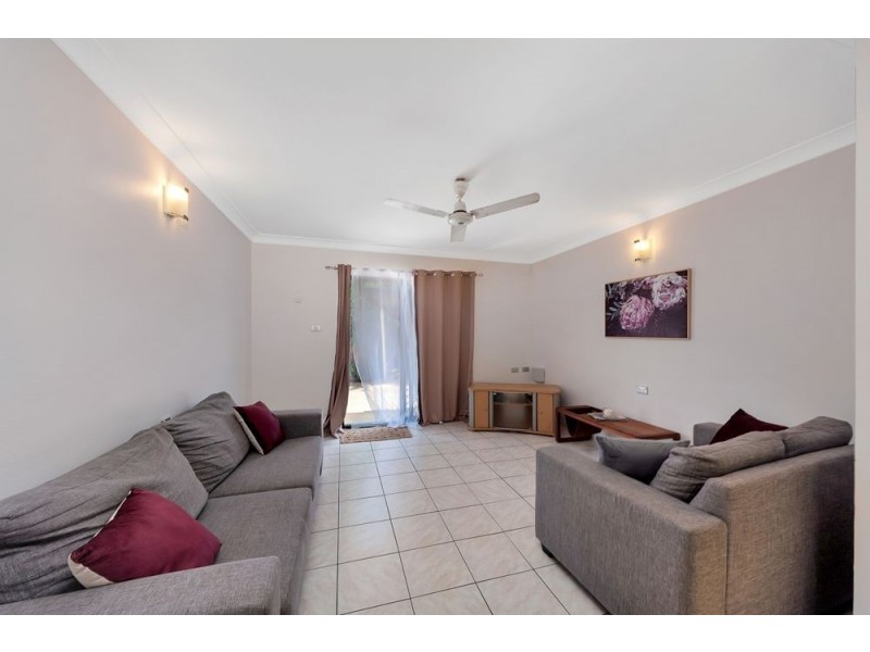 2/187 Lake Street, Cairns City QLD 4870