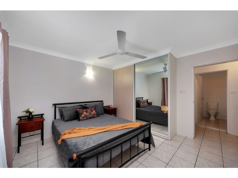 2/187 Lake Street, Cairns City QLD 4870