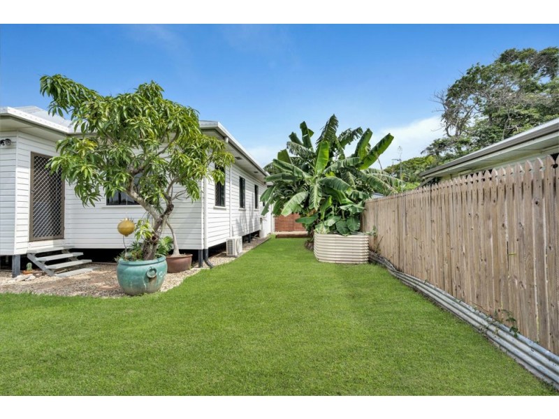 41 Mayers Street, Manoora QLD 4870