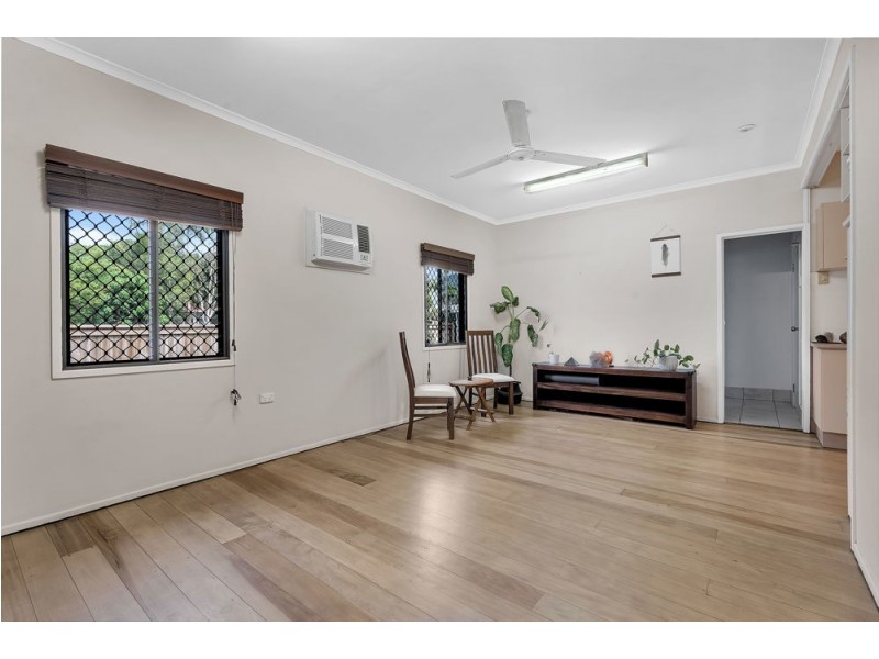 41 Mayers Street, Manoora QLD 4870