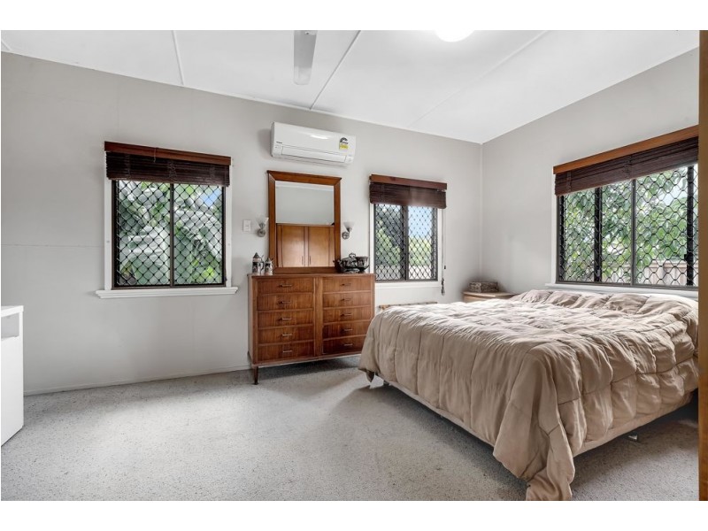 41 Mayers Street, Manoora QLD 4870