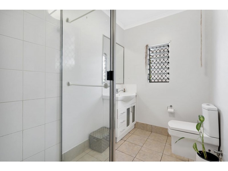 41 Mayers Street, Manoora QLD 4870