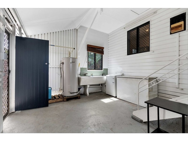 41 Mayers Street, Manoora QLD 4870