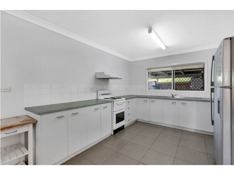 41 Mayers Street, Manoora QLD 4870