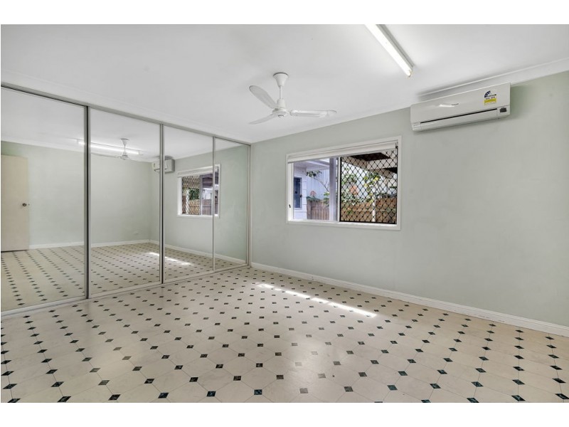 41 Mayers Street, Manoora QLD 4870