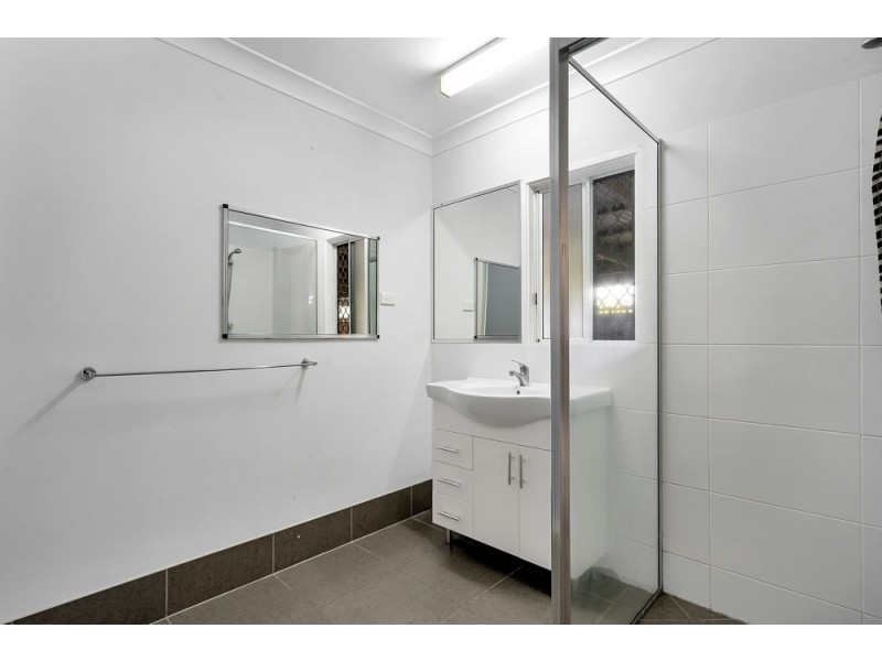 41 Mayers Street, Manoora QLD 4870